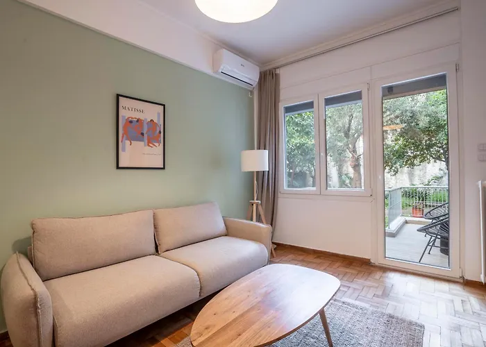Jardin Maison: Amazing 2Br Apt In Koukaki