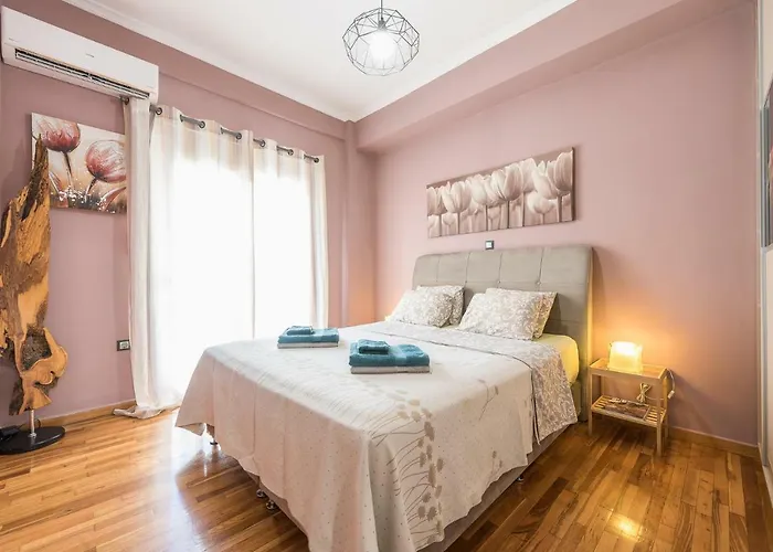 Stylish Luxury Apartment Near Acropolis At Neos Kosmos Metro Station